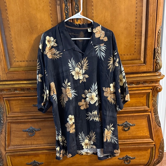 Tommy Bahama Black and Tan Floral Shirt - Picture 4 of 5